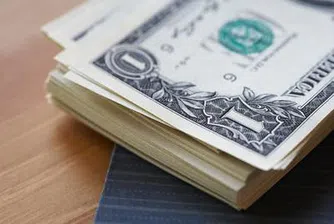 Спадът на риск апетита подкрепи долара