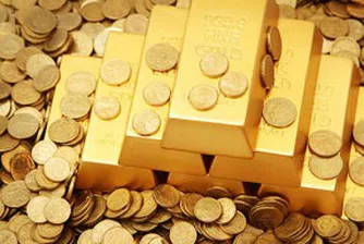 Златото с най-голям месечен спад от две години насам