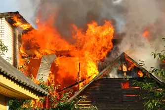 Взривиха къщата на общинска съветничка от ГЕРБ във Варна