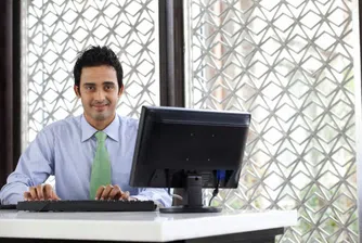 Старт на кариерата 2012