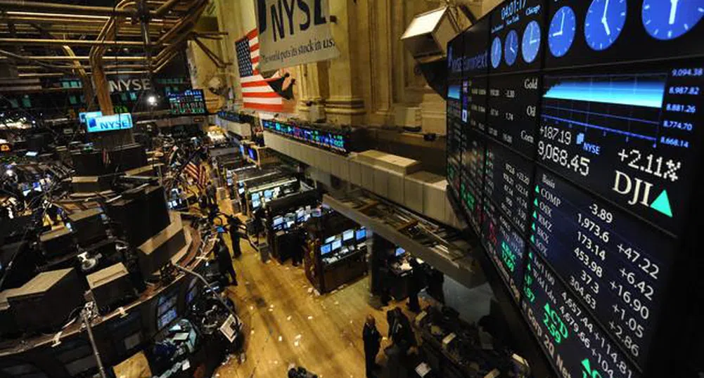 Първата сесия за октомври завърши на червено