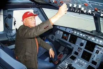 Ники Лауда ще пилотира полет на авиокомпания си