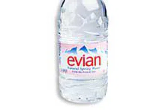 Danone ще продава бизнеса си с минерална вода