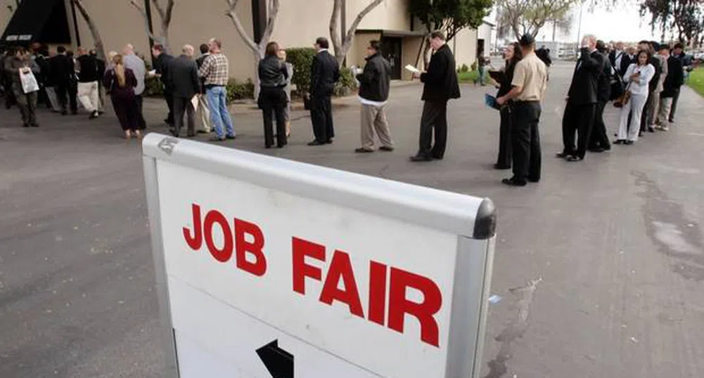 Първоначалните молби за помощи в САЩ най-много от февруари