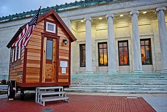 Цената на най-малката къща вече е 24 300 долара (снимки)