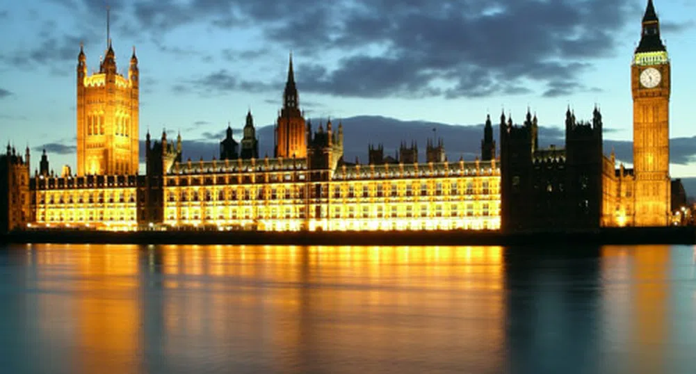 Продават Уестминстърския дворец на руснак или китаец?