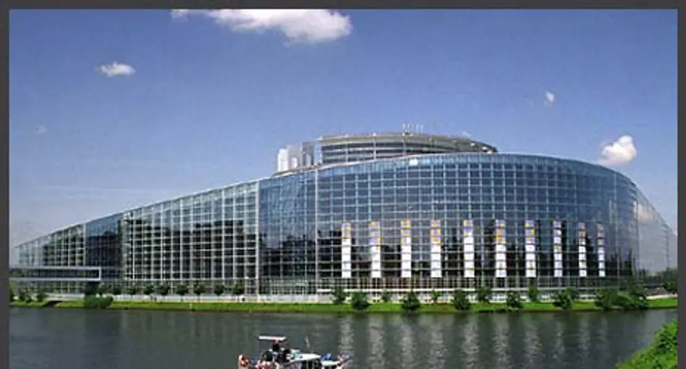 Европейският парламент се сбогува със Страсбург