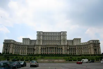 И в Румъния внасят вот на недоверие