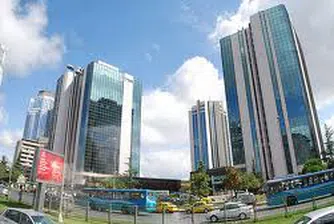 В Истанбул събарят небостъргачи