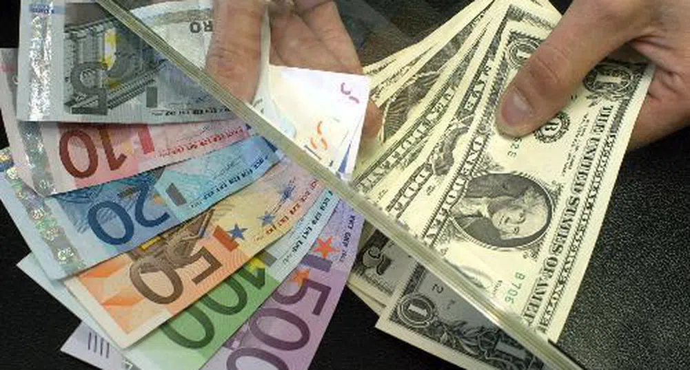 ЦБ на Китай: Доларът ще се представя по-зле от еврото