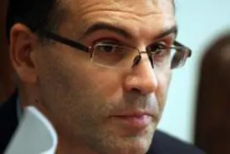 Глобяват Дянков за разгласяване на държавна тайна