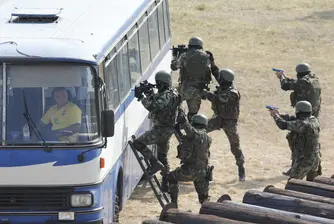 Вижте демонстрацията на специалните ни части в Црънча (снимки)