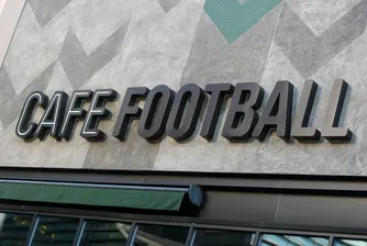 Легенди на Манчестър Юнайтед ще правят футболни хотели в Азия