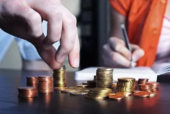 81 млн. лв. повече от здравни вноски събра НАП през август
