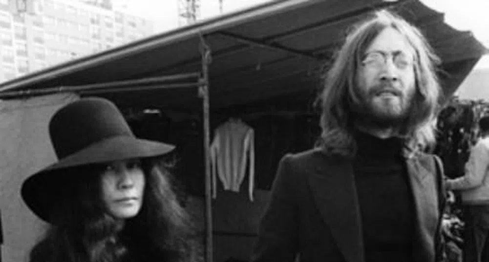 Продават къщата на Джон Ленън