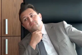 Банкер плати 1.5 млн. долара, за да бъде пуснат под домашен арест