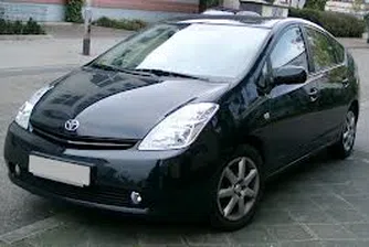 Toyota изтегля 1.9 милиона автомобили Prius