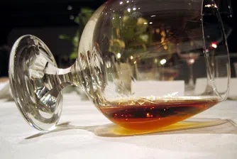 Конякът е изправен пред руска революция