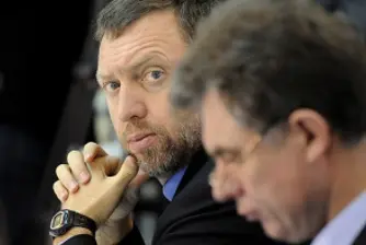 Дерипаска урежда спора си с Майкъл Чорни срещу 200 млн. долара