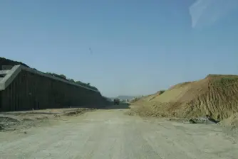 АПИ бави заплатите за Автомагистрали - Черно море