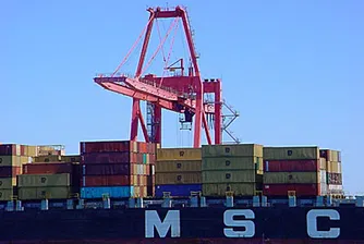 По-голям от очакванията търговски дефицит в САЩ