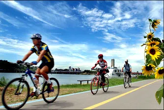 Гърците масово на велосипеди заради кризата