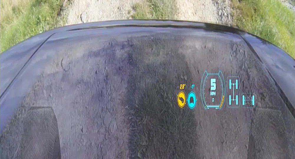 Кола става прозрачна при дупка на пътя