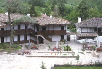 Българска кухня и балканско гостоприемство от комплекс Фенерите