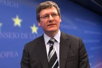 Еврокомисар настоя за по-високи заплати в Германия