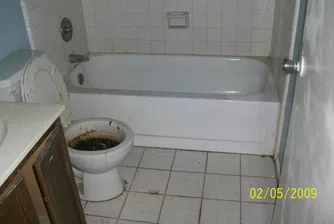 Още 10 от най-ужасните снимки от обяви за имоти