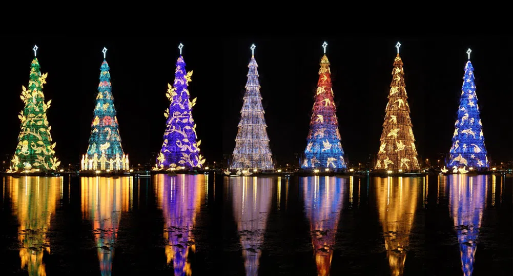 Къде са най-красивите коледни елхи тази година