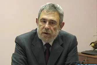 Л. Христов: Колебание на индексите през следващата 1 година