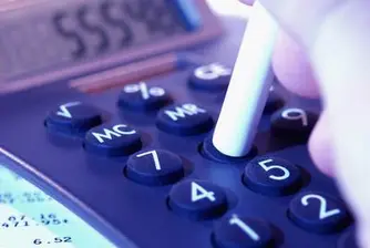 Ноемврийският оборот в търговията пада със 17% за година