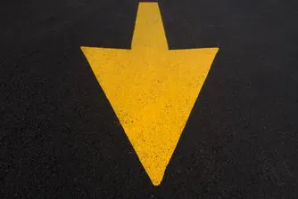 Fitch намали рейтингите на ОББ и Пощенска банка