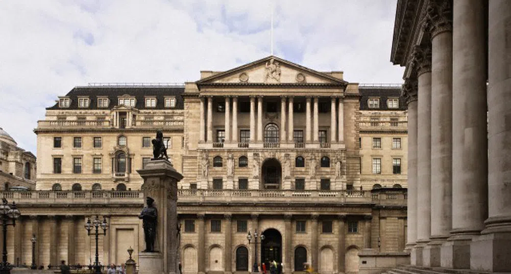 Английската централна банка понижи прогнозата си за растеж