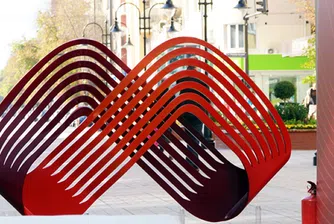 Мтел поема телекомуникационното обслужване на Практикер