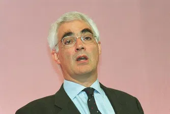 Дарлинг призова банкерите да се захващат за работа