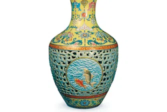 Колекционери плащат милиони долари за китайски вази