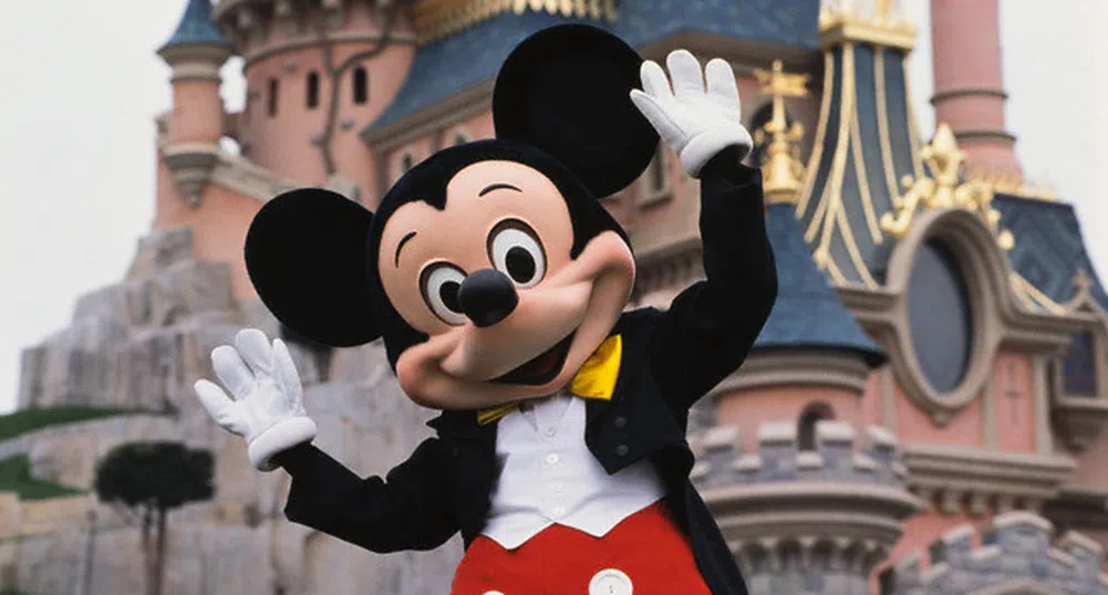 Плакат на Мики Маус продаден за 101 500 долара