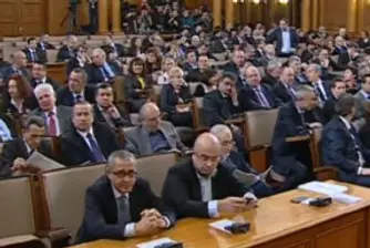 Извънредно заседание на парламента следващата седмица