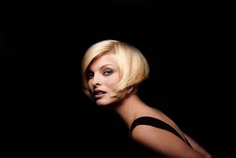 Манекенка поиска рекордна издръжка от милиардер