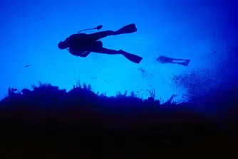 Министри заседаваха под водата