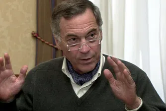 Стив Ханке: Който атакува валутния борд, трябва да бъде вкаран в лудница