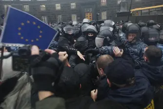 Сблъсъци пред украинския парламент