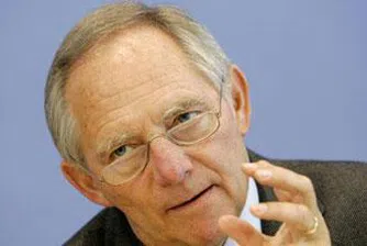 Берлин: Няма причина за увеличаване на спасителния фонд