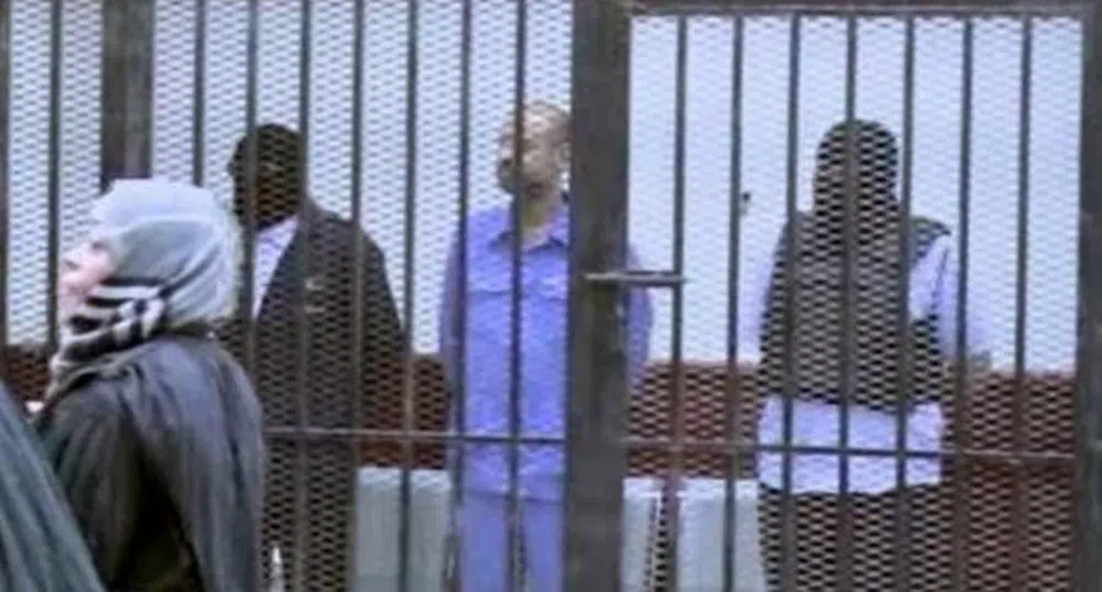 Осъдиха сина на Муамар Кадафи на смърт