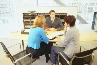 Коя е банката с най-добро обслужване у нас?