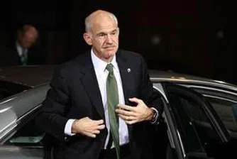 Папандреу критикува рейтинговите агенции