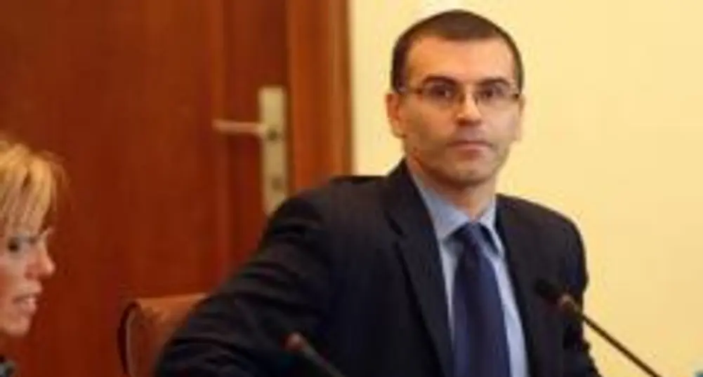 Дянков: Излизаме от кризата без да вдигаме данъците