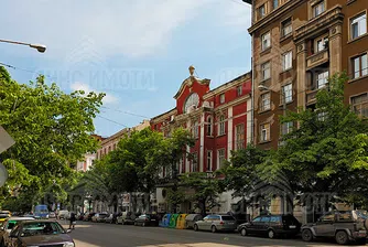 Продават първото кино у нас